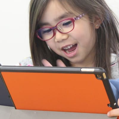 お友達やご兄弟いっしょに楽しく学習できます。