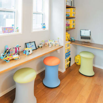 ごく少人数で個別のカリキュラムを組みます