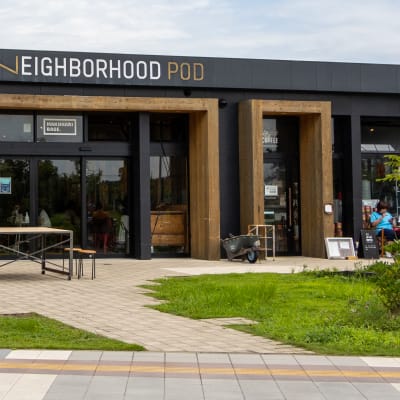 海浜幕張教室日曜午前クラスが開講されているMAKUHARI NEIGHBOORHOODにはカフェも併設されています。