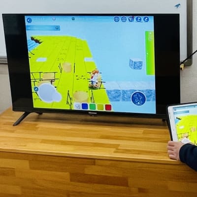 月に一度、作品の発表をします