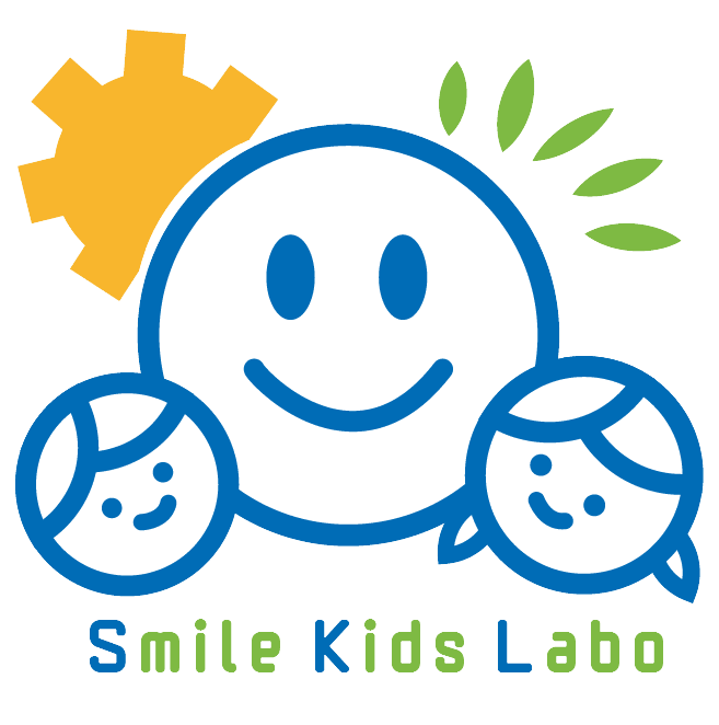 スマイルキッズラボのロゴ画像