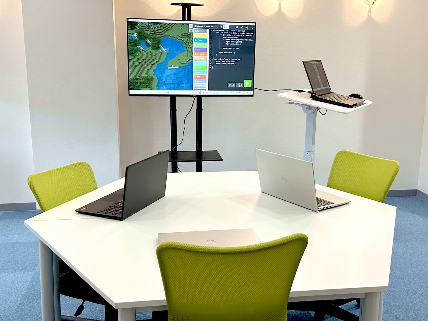 プログラミングスクール CHIELのロゴ画像