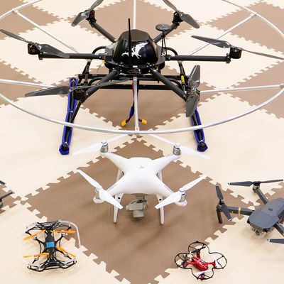 教習で使用するドローン