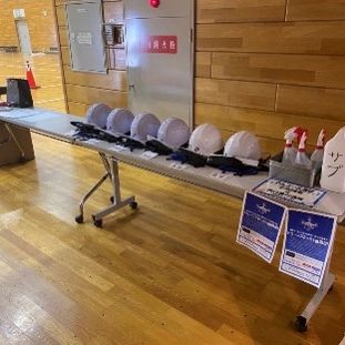 ヘルメットも安全第一で装着をお願い...
