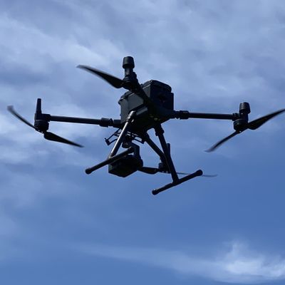 ドローン機体