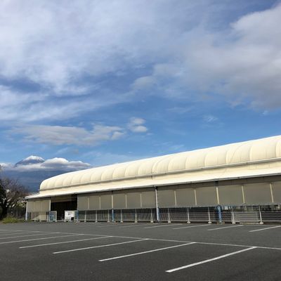 開放感のある屋内練習場(外観)