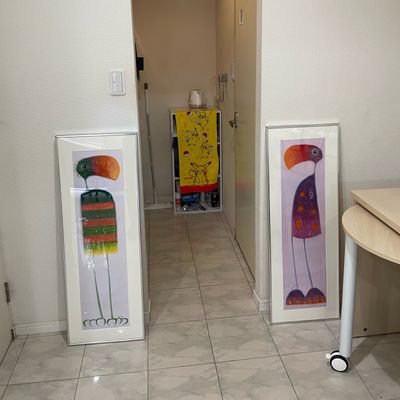 教室内観13（トイレの入り口も楽しいフラミンゴ？がお迎え）