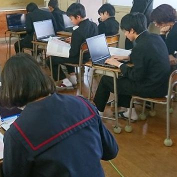 これからは中学生でも必須です