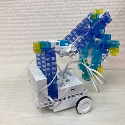 KOOV®でつくった「クレーン車」