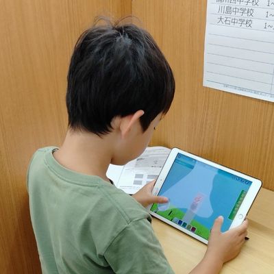 自分の発想力を活かして色々な作品を授業で作ります！