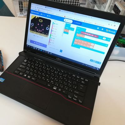 MakeCodeプログラミング