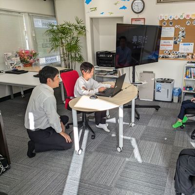秋田保戸野校では、年に1回、生徒の成長を保護者の方や生徒自身が実感するために成果発表会を開催しています。