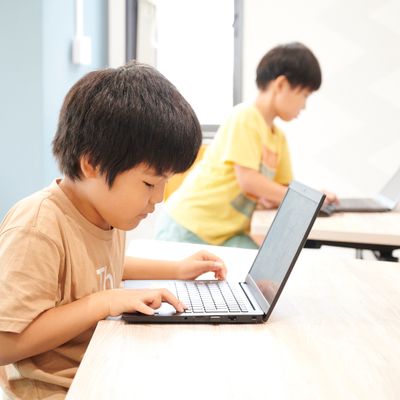 ゲーム制作コースでは、ゲームのプレイヤーからクリエイターへと変貌します！