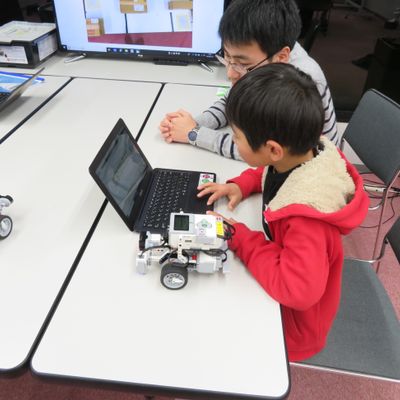 優秀な理工系大学生の豊富な講師陣が子供たちを徹底的にケアしています。
