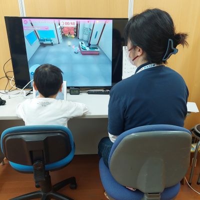 コーチが寄り添いながら、自分で考える手助けをします。