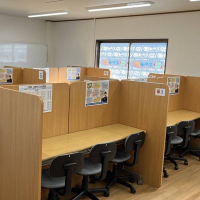 教室内も明るく、アットホームな雰囲気です。