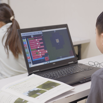 マイクラコースで課題に取り組む姿