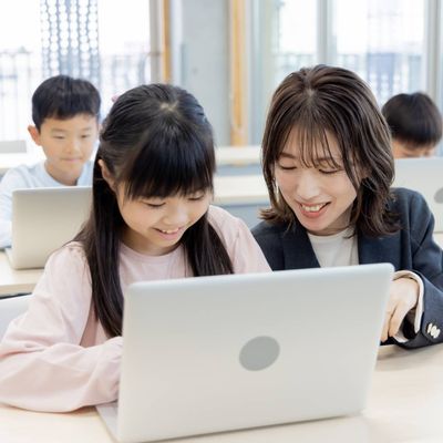 見るだけで終わらない。学んだら、つくる。つくったら、伝える。