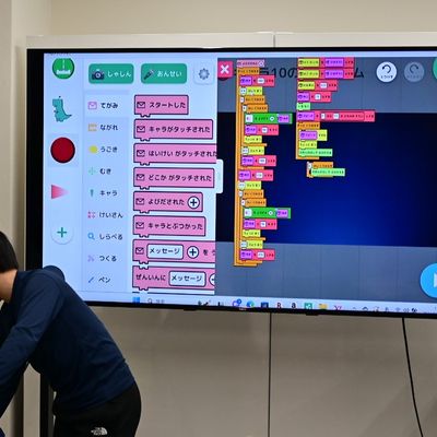 最初はみんな初心者ですが、上級者になるとこんなプログラミングも書けます