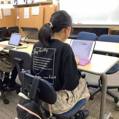 毎回のレッスンで必ずタイピングの練習をします。毎週練習することで、HALLOを始める前よりもタイピングが早くなります！
