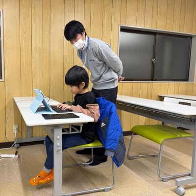 お子様一人一人の理解度に合わせて丁寧な指導をおこないます。