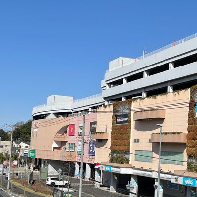 ロボ団トレッサ横浜校は、トレッサ横浜の中にあります。