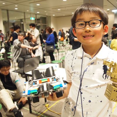年に一度Crefusの各教室で行う「CrefusCup」全国大会の様子。普段では見られない、お子さまの成長や成果を実感できます。