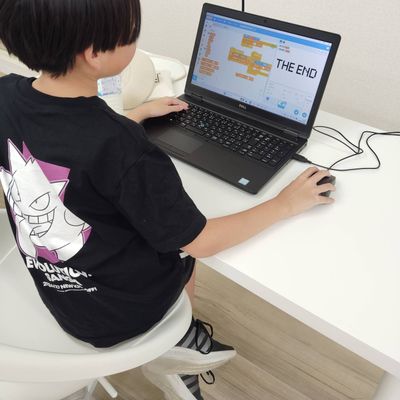 自由制作を頑張っています！
