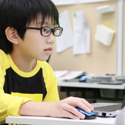遊びながらPC操作を学べます