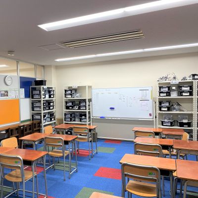 レゴが大好き！プログラミングをやってみたい！パソコンやタブレットに慣れたい！きっかけは様々ですが、生徒の皆さんが「楽しみながら学べる」教室作りを心掛けております。