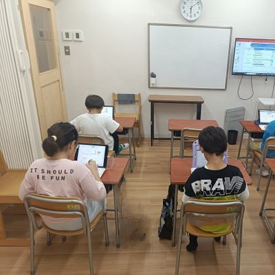 まず教室に来たらタイピングスタート！集中力発揮！