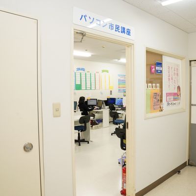 教室はイオンモール春日部1階にあります。