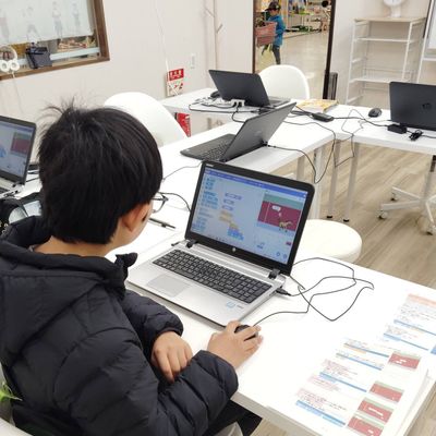 ジュニアプログラミング検定の練習に励んでいます！