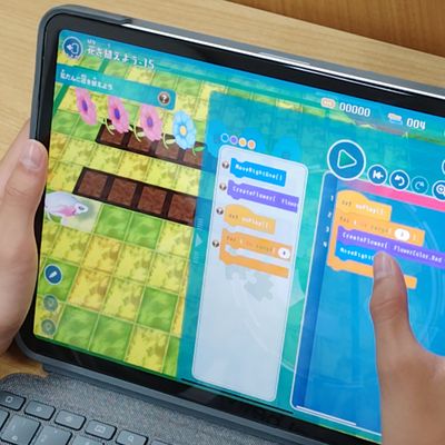無理なく本格的なプログラムを学ぶことができます。