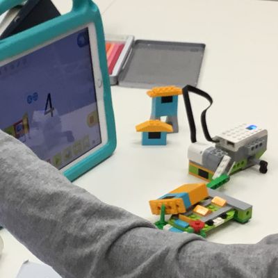 作ったロボットをプログラミング