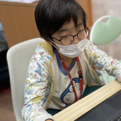 体験会参加者の様子。真剣です！