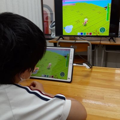 クリエイトの時間に、自分の世界を作っています。自分の世界が広がるのが嬉しいです。