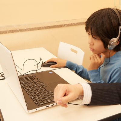 手が止まった生徒さんには先生がお声がけさせていただきます