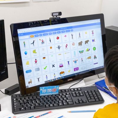 作品のイメージに合う素材が見つかるかな？楽しい作品を期待してるよ！