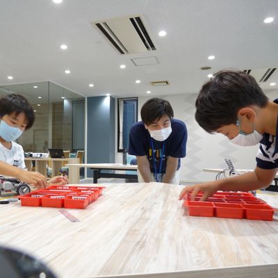 メンターは子どもたちの意見を受け入れながら、サポートします！