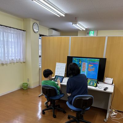 清潔な環境でレッスンが受けれます。必要に応じて、コーチはヒントを出します。
