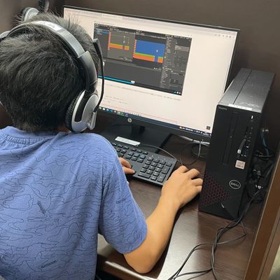 【アドバンスコース】当スクールの最上級コース。Unity（C#)を使ったプログラミングを、３年かけてじっくり学びます。（南大沢教室）