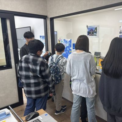 生徒さん、講師さんが一緒に楽しんで、学びにつながる土台を作っていきます。