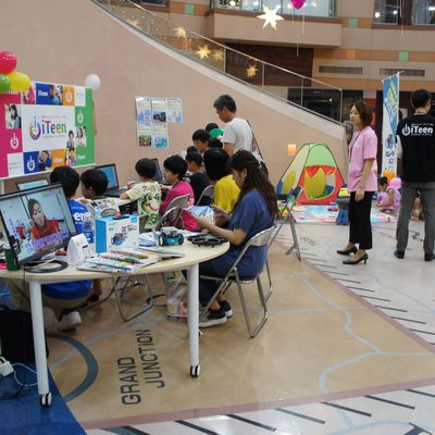 イオンでプログラミング体験会を実施