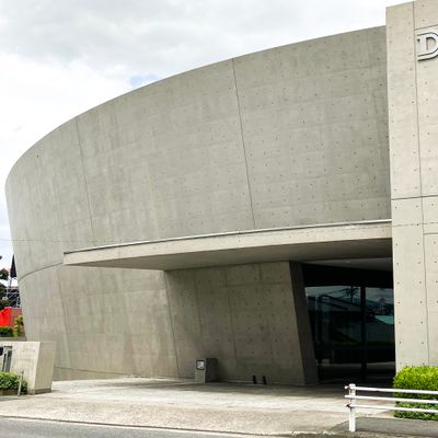 ダイコク電機 坂下事業所のなかに、「ロボキューブ本部」があります。