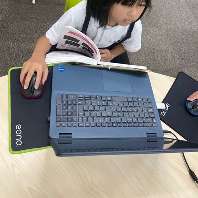 自習の時間にプログラミングを進めることも出来るよ♪