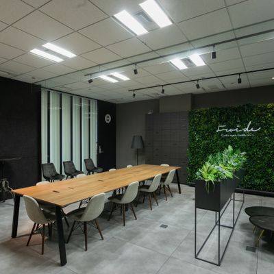 システム会社の中に教室があります