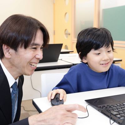 手が止まった生徒さんには先生がお声がけさせていただきます