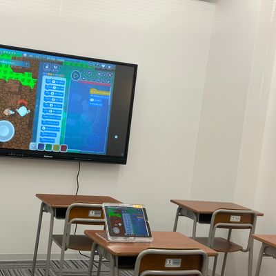 発表会は大画面高画質のスクリーン共有します。生徒たちのプレゼン能力は爆上がり必須！