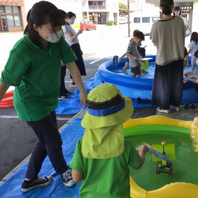 【イベント】サマーフェス8/1プールにいかだを浮かべて楽しみました。